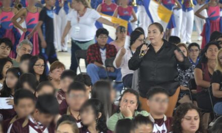 Estudiantes de secundaria se suman a jornada nacional contra las adicciones