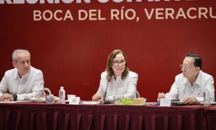 “Ni un peso a nadie, cada obra será supervisada”: Gobernadora a empresarios de la construcción