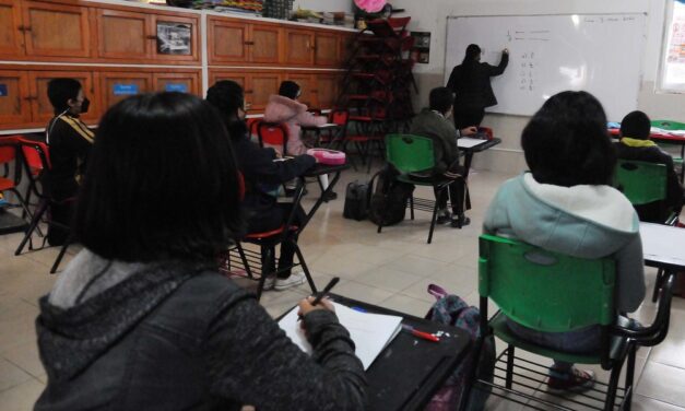 Docentes podrán cambiar de adscripción con base en antigüedad y proceso presencial
