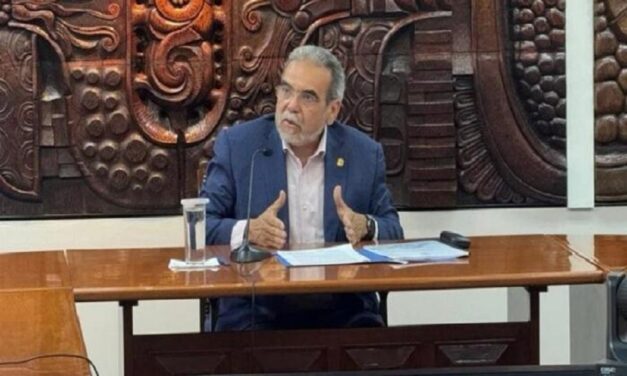 Astrolabio Político