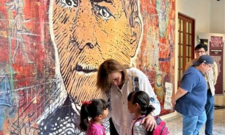 Rocío Nahle García, visitó el Centro Cultural Leyes de Reforma
