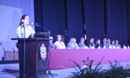 Egresan 315 estudiantes de Licenciatura y Posgrado en la BENV Enrique C. Rébsamen