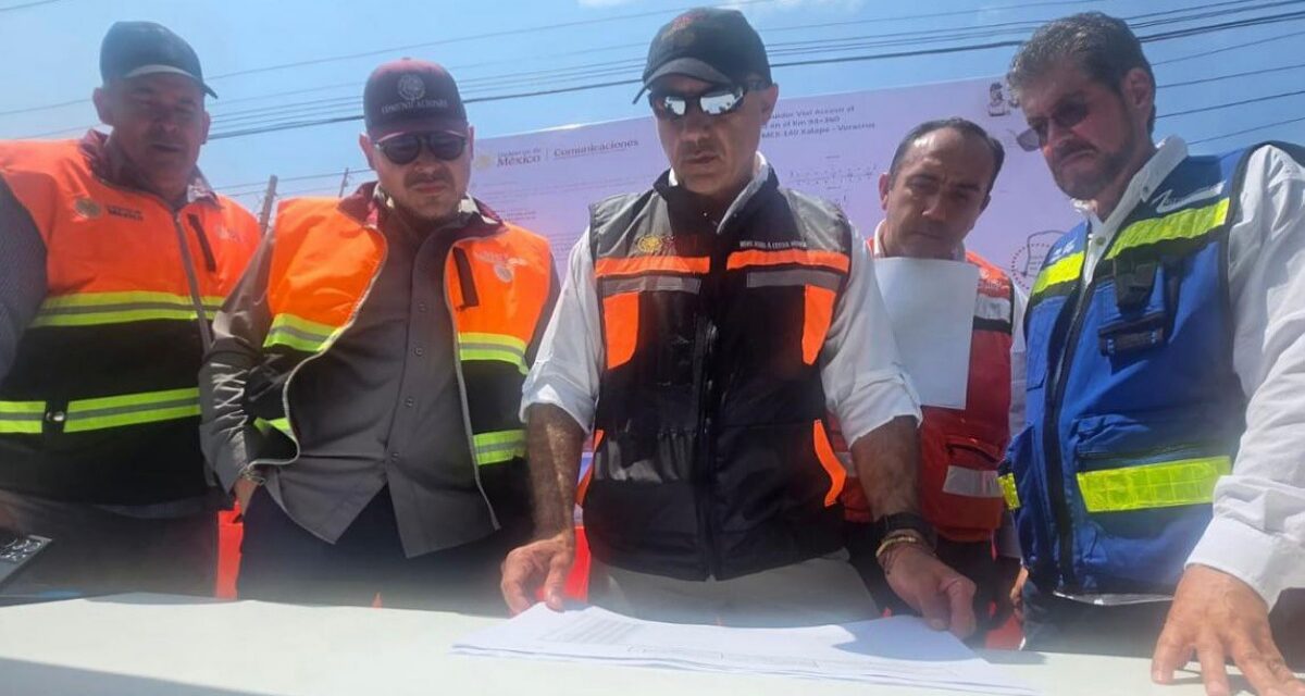 Supervisa secretario Esteva Medina avance de obras en Veracruz