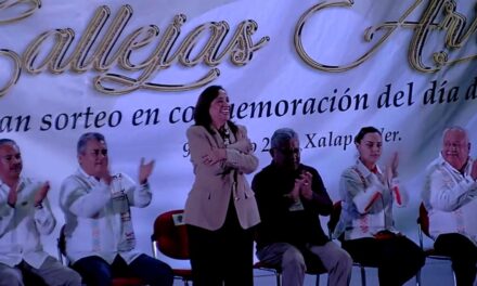 Todo el respaldo al magisterio veracruzano, afirma Rocío Nahle en evento de la Sección 32 del SNTE