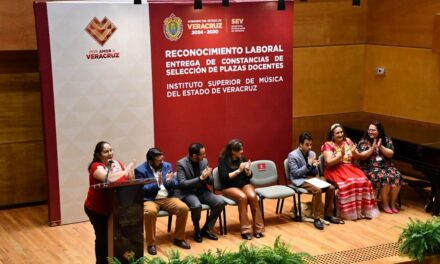 Cumple SEV con regularización docente en el ISMEV; inicia entrega de plazas