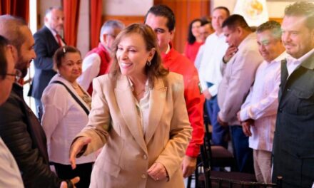 Gobernadora Rocío Nahle sostiene encuentro con alcaldes electos del PRI