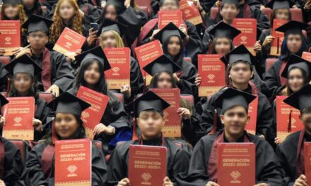 Egresan 387 estudiantes del COBAEV, Plantel 35 de Xalapa