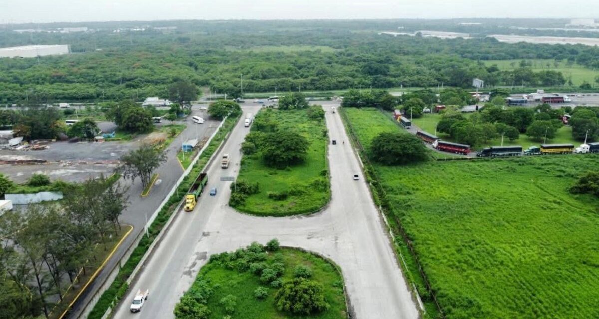 Trabaja SICT en 79 obras de la red carretera federal en Veracruz