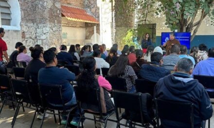 Algunos directivos buscan control total de aportaciones escolares, padres de familia vigilan aplicación