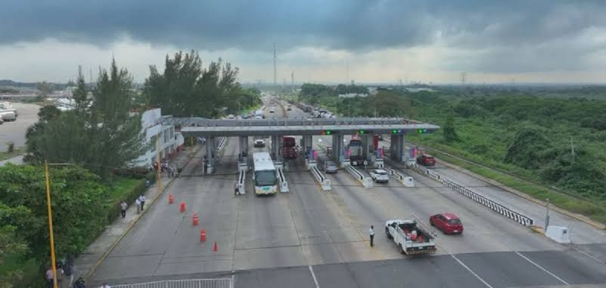 Varios proyectos carreteros para Veracruz durante lo que resta del año, destaca Nahle