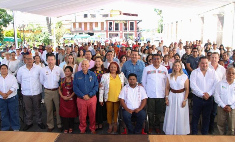 Encuentro Cafetalero en Coatepec reúne a más de 65 productores y distribuidores
