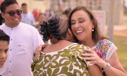 El arte veracruzano brilla en el Festival del Mar, Rocío Nahle recorre la Casa de la Cultura