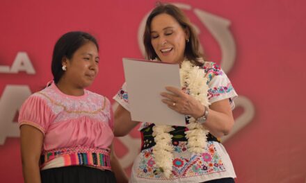 Rocío Nahle entrega Apoyo a la Palabra a mil 994 emprendedores de la sierra de Zongolica