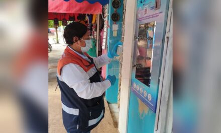 Tatahuicapan recibe operativo integral de saneamiento y vigilancia sanitaria: Salud