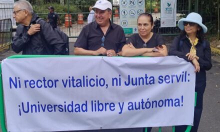 Universitarios y ex rectores se pronuncian en la USBI contra ‘prórroga’ de Martín Aguilar