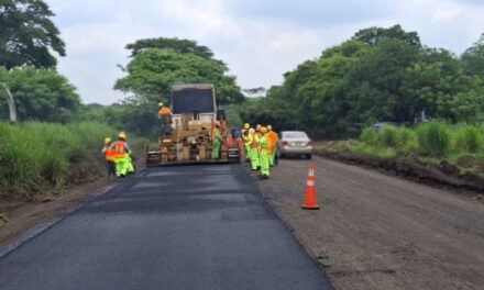 Plantea Estado a SICT coordinación para remediación de carretera 180 tramo Catemaco – Acayucan
