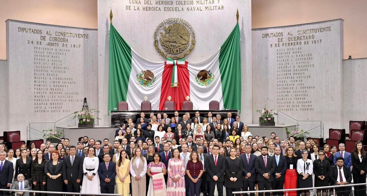 Poder Judicial del Estado de Veracruz participa en la histórica toma de protesta en el Congreso del Estado