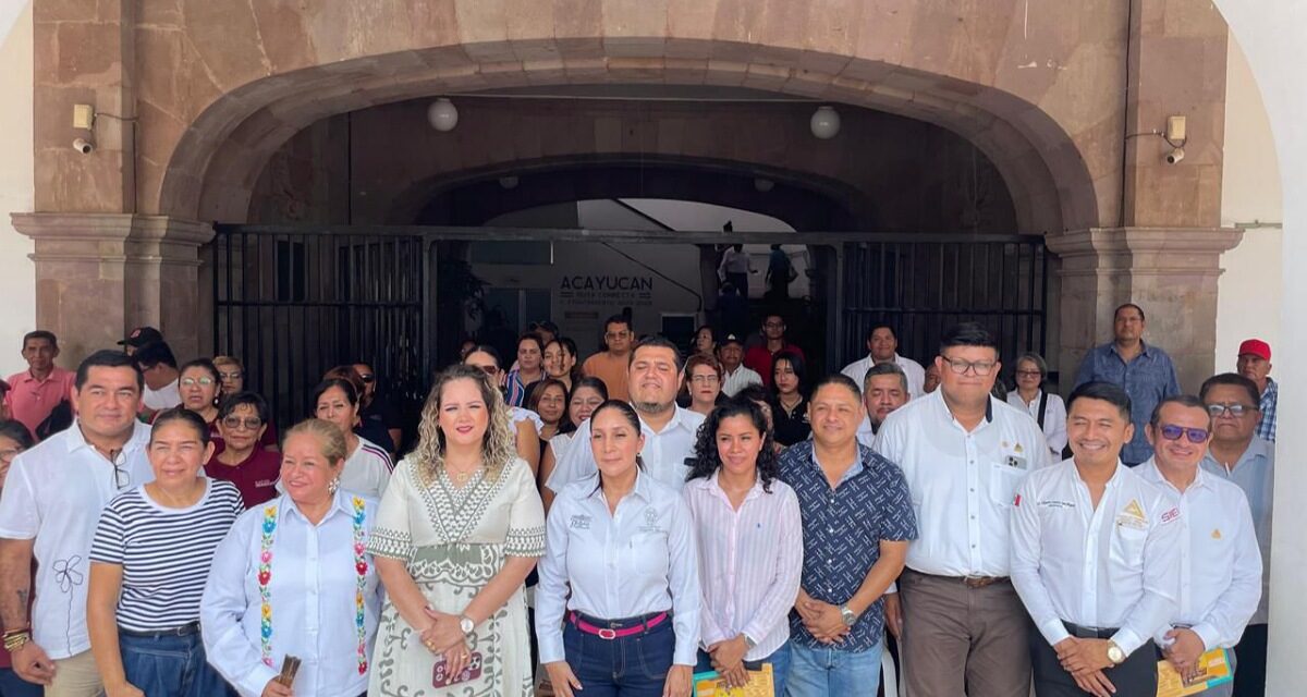 Caravana de Servicios ofrece más de 2 mil empleos en Acayucan