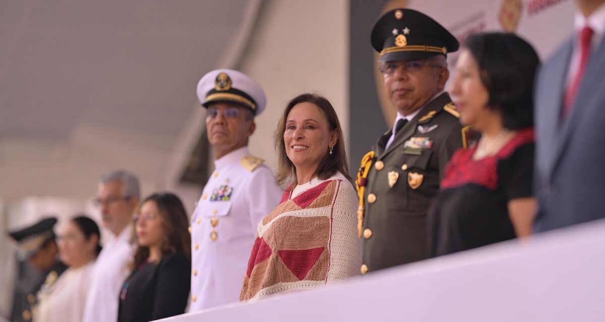 Gobernadora Rocío Nahle encabeza el Desfile Cívico Militar del 16 de Septiembre
