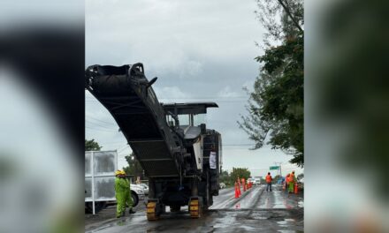 Arrancan trabajos de conservación con tren de pavimentación en el norte del estado de Veracruz