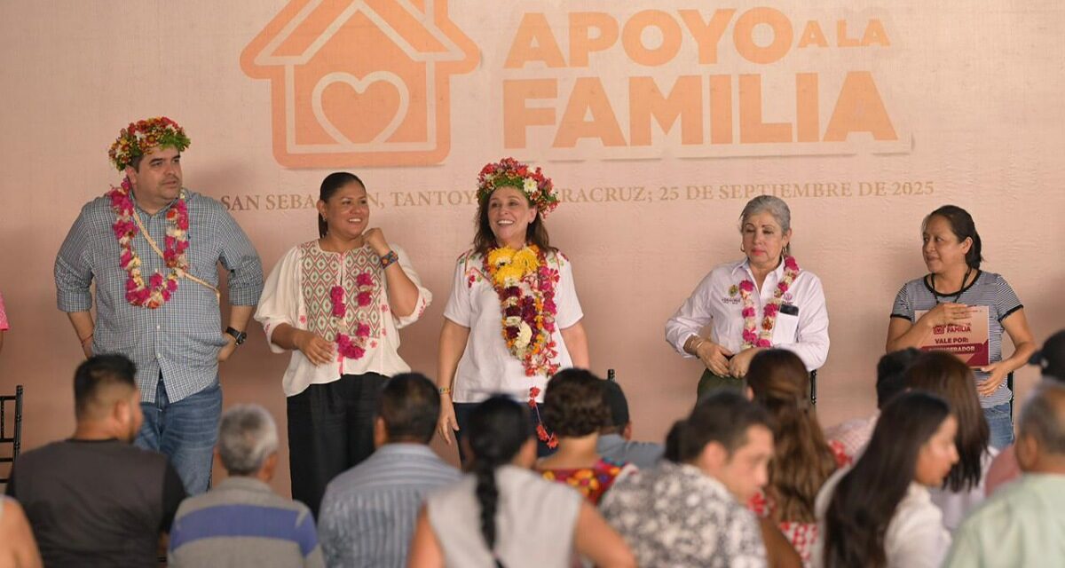 Gobernadora Rocío Nahle entrega 593 apoyos a familias del norte de Veracruz