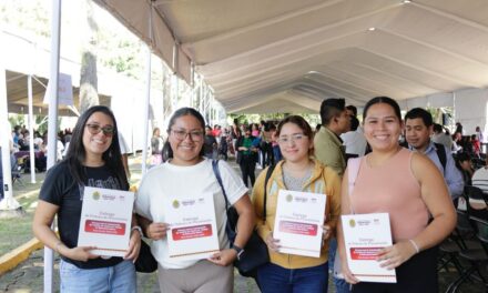 Entrega SEV más de 5 mil órdenes de presentación a docentes