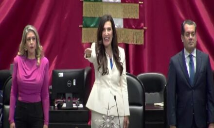 Astrolabio Político