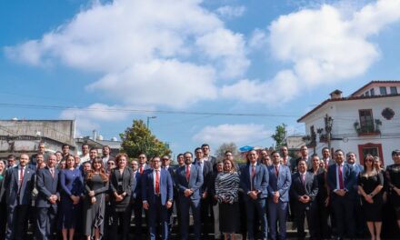 Miguel Reyes Hernández destaca papel de Veracruz en la vida nacional durante Guardia de Honor