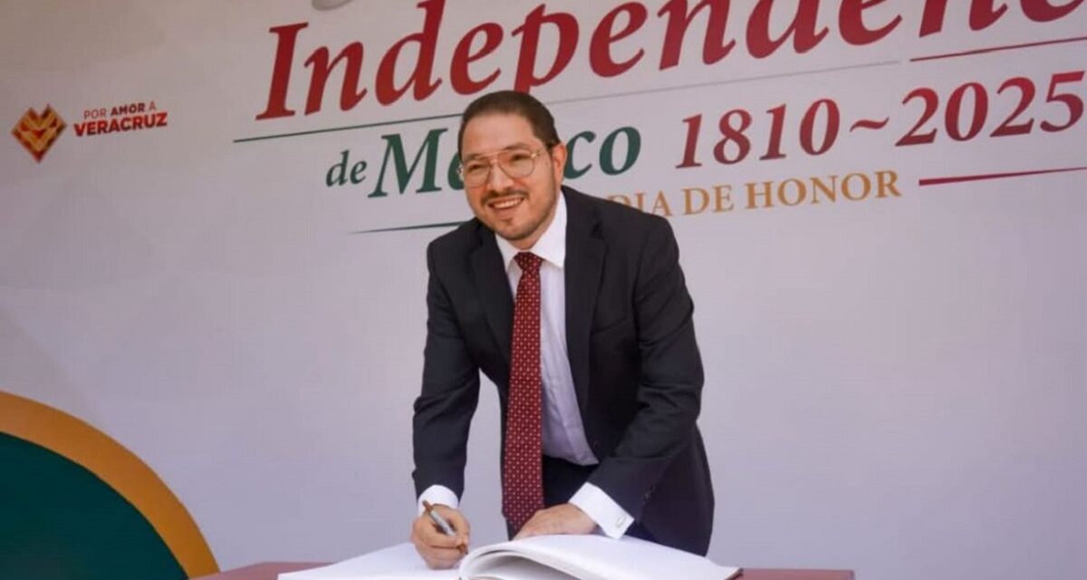 Mensaje Guardia de Honor, del titular del INVIVIENDA, José Manuel Pozos Guardia