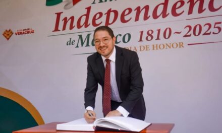 Mensaje Guardia de Honor, del titular del INVIVIENDA, José Manuel Pozos Guardia