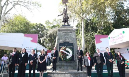 Mensaje Guardia de Honor, del titular de la STPSP Luis Arturo Santiago Martínez