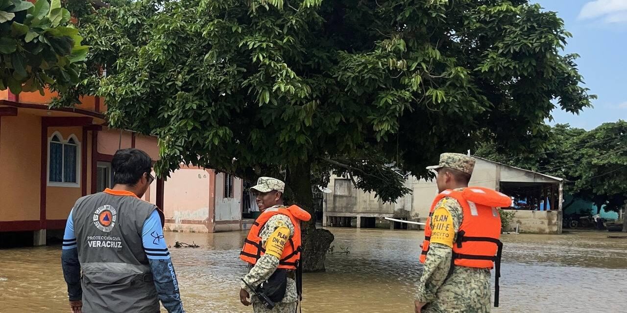 Gobierno del Estado despliega respuesta por inundaciones en el sur de Veracruz