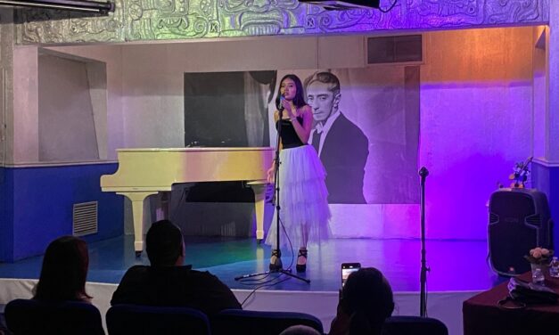 Steve Carrillo gana primer lugar en concurso Cantando al Flaco de Oro
