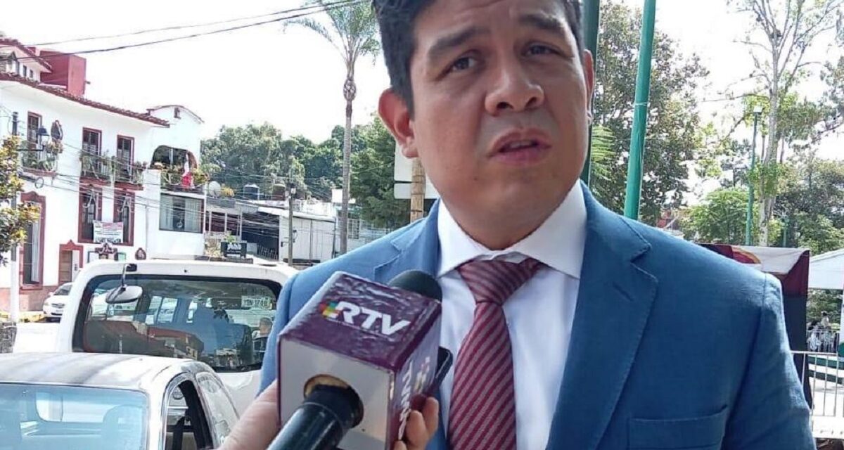 El Instituto Nacional del Suelo Sustentable da certeza jurídica a los planteles en coordinación con SEV