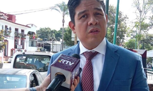El Instituto Nacional del Suelo Sustentable da certeza jurídica a los planteles en coordinación con SEV