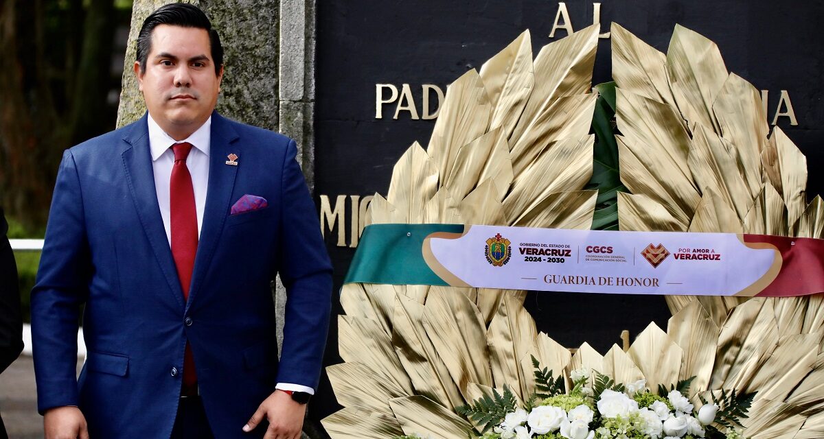 Mensaje del Coordinador de Comunicación Social, Rodolfo Bouzas Medina durante Guardia de Honor