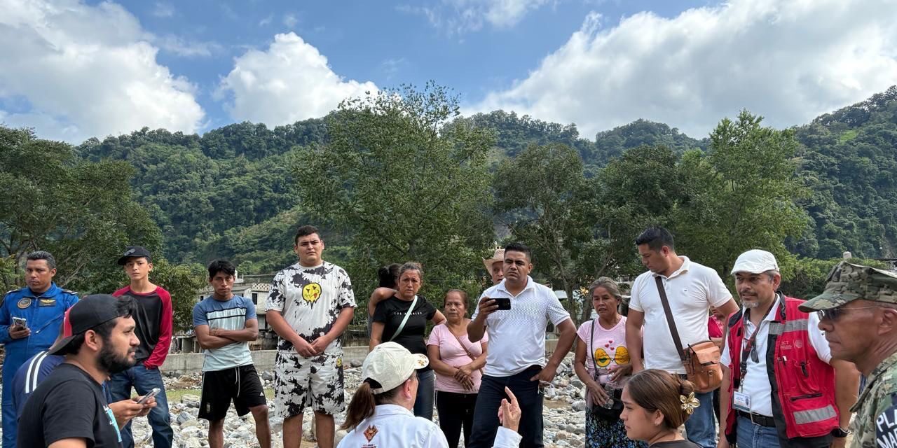 Lleva&nbsp;Gobernadora&nbsp;insumos básicos y atención médica&nbsp;a&nbsp;Zontecomatlán&nbsp;y&nbsp;Tlachichilco