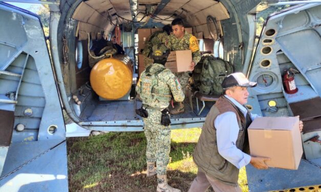 Con 12 helicópteros refuerzan ‘puente aéreo’ para hacer llegar víveres a damnificados