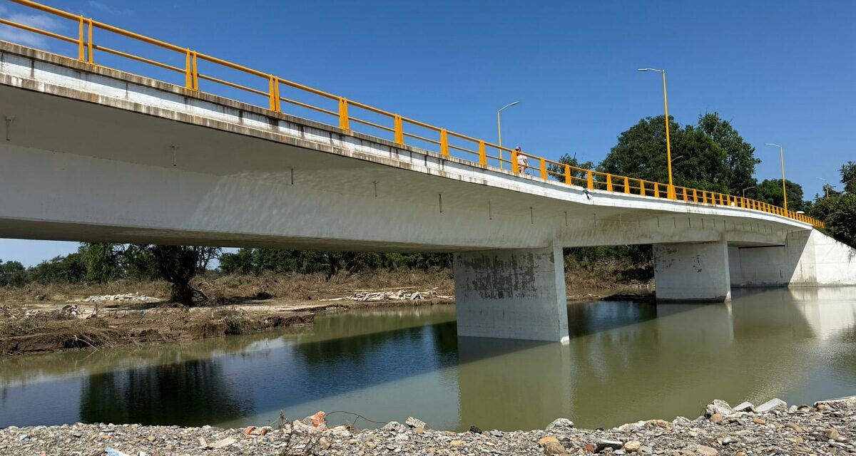 Cierra puente López Portillo en Álamo por daños tras tormenta Raymond