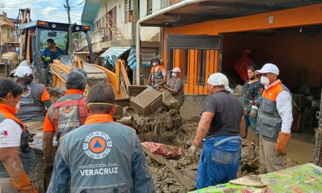 El Higo continúa bajo el agua, en Poza Rica hay más de 10 mil aún sin electricidad; se trabaja en ello: gobernadora Nahle