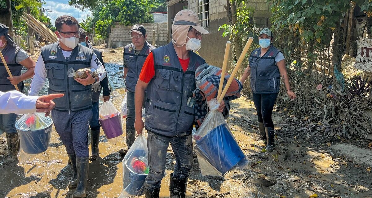 SEDESOL acompaña a familias afectadas con apoyo solidario en Álamo y Poza Rica