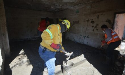 Cada casa, una historia: brigadistas acompañan la reconstrucción en Poza Rica