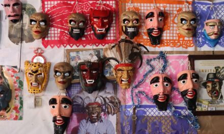 Artesano de Naolinco recibe el Premio a la Trayectoria Artesanal