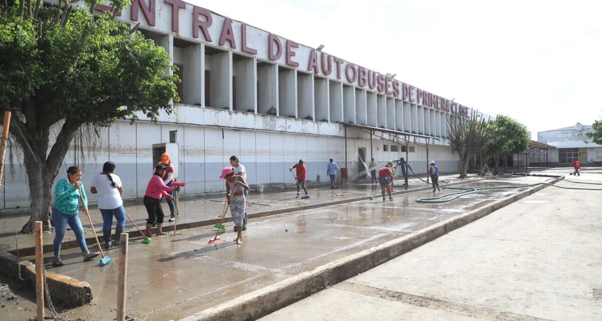 Con respaldo de la Presidenta, Veracruz está de pie y avanza en la limpieza y atención sanitaria: Rocío Nahle