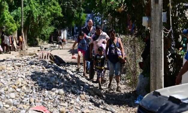 Astrolabio Político