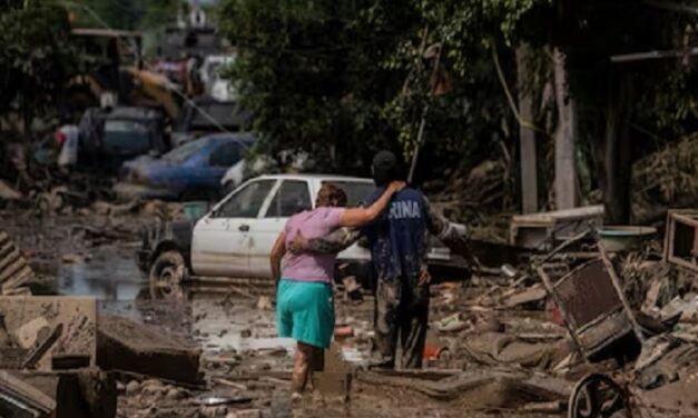 Astrolabio Político