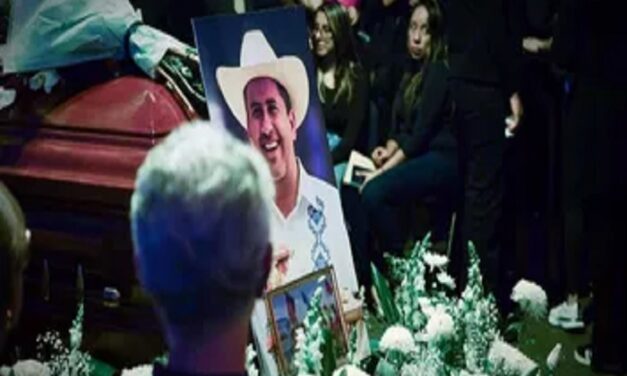 Astrolabio Político