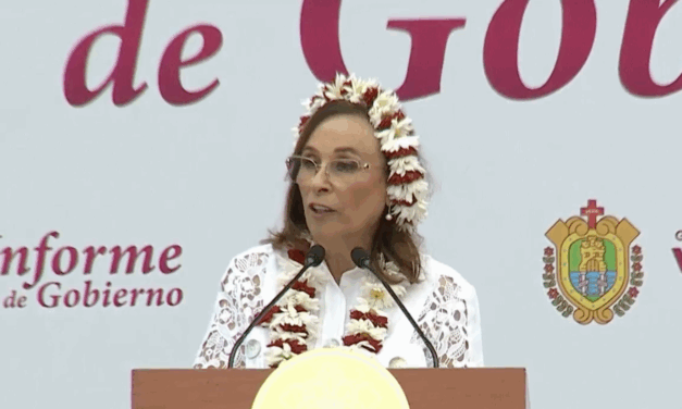 Ante mas de 20 mil asistentes Rocío Nahle presenta su Primer Informe: reforma en materia educativa, reducción histórica de la deuda y rescate del Centro de Xalapa