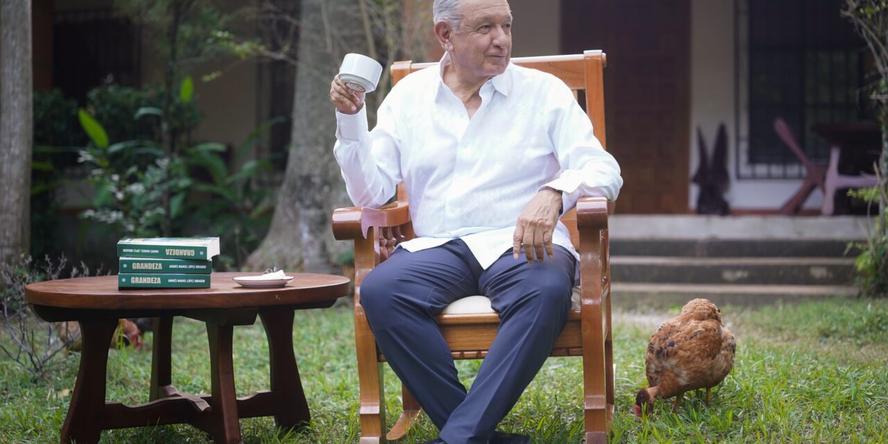 AMLO reaparece para anunciar su nuevo libro “Grandeza”, centrado en los pueblos originarios