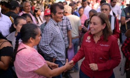 Rocío Nahle supervisa en Álamo la entrega de apoyos integrales a familias afectadas